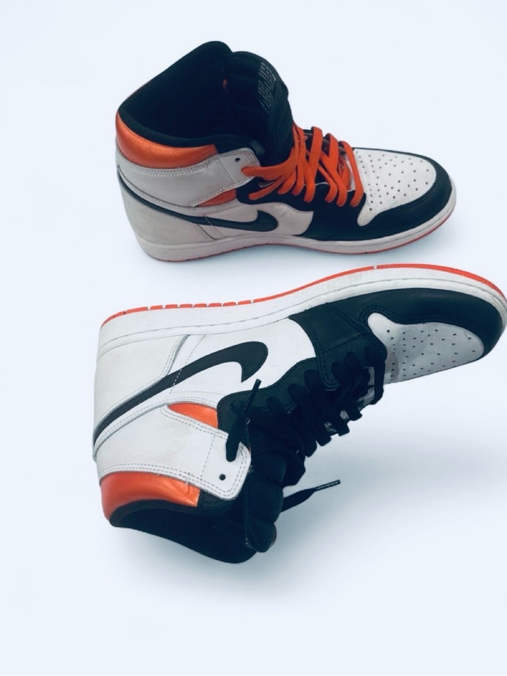 Nike Air Jordan 1 Retro High OG “Electro Orange”